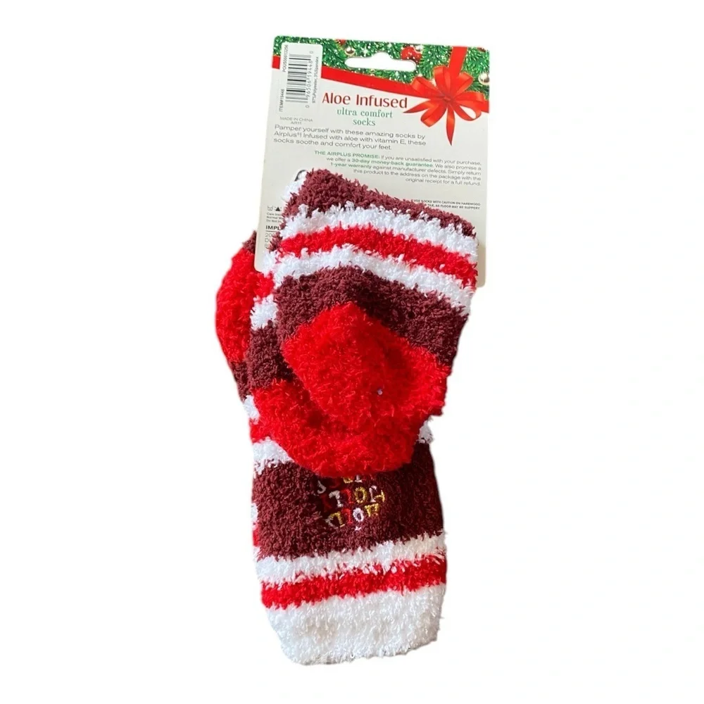 Women's Airplus Aloe Infused Socks Red Striped HOLLY JOLLY Fuzzy Winter Warm NEW